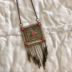 Long pendant necklace